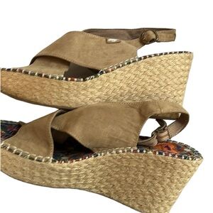 Rocket Dog size 10 tan slingback platform wedge very comfortable